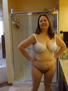 nude woman from Hurley that wants a fuck buddy